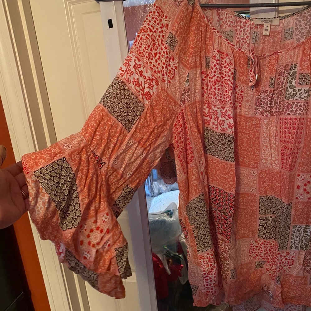 Long sleeve loose fitting light weight shirt